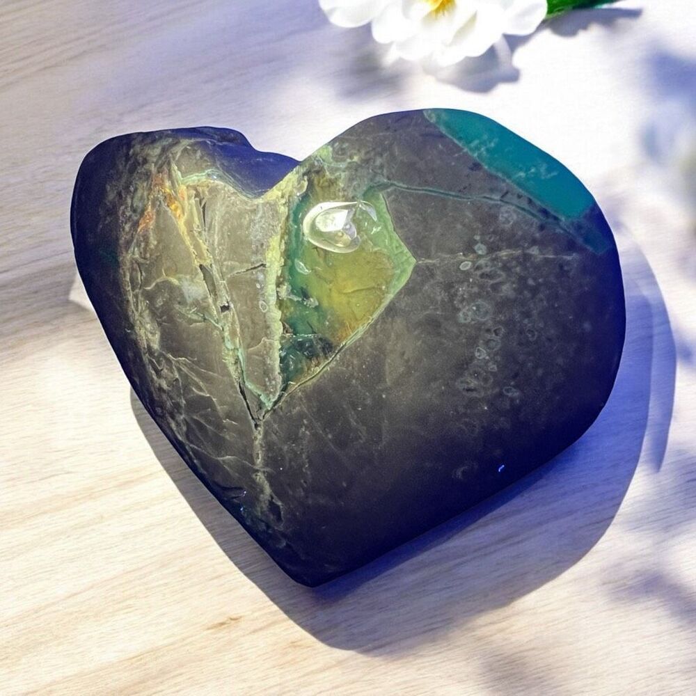 Volcano Agate Heart Carving UV Reactive